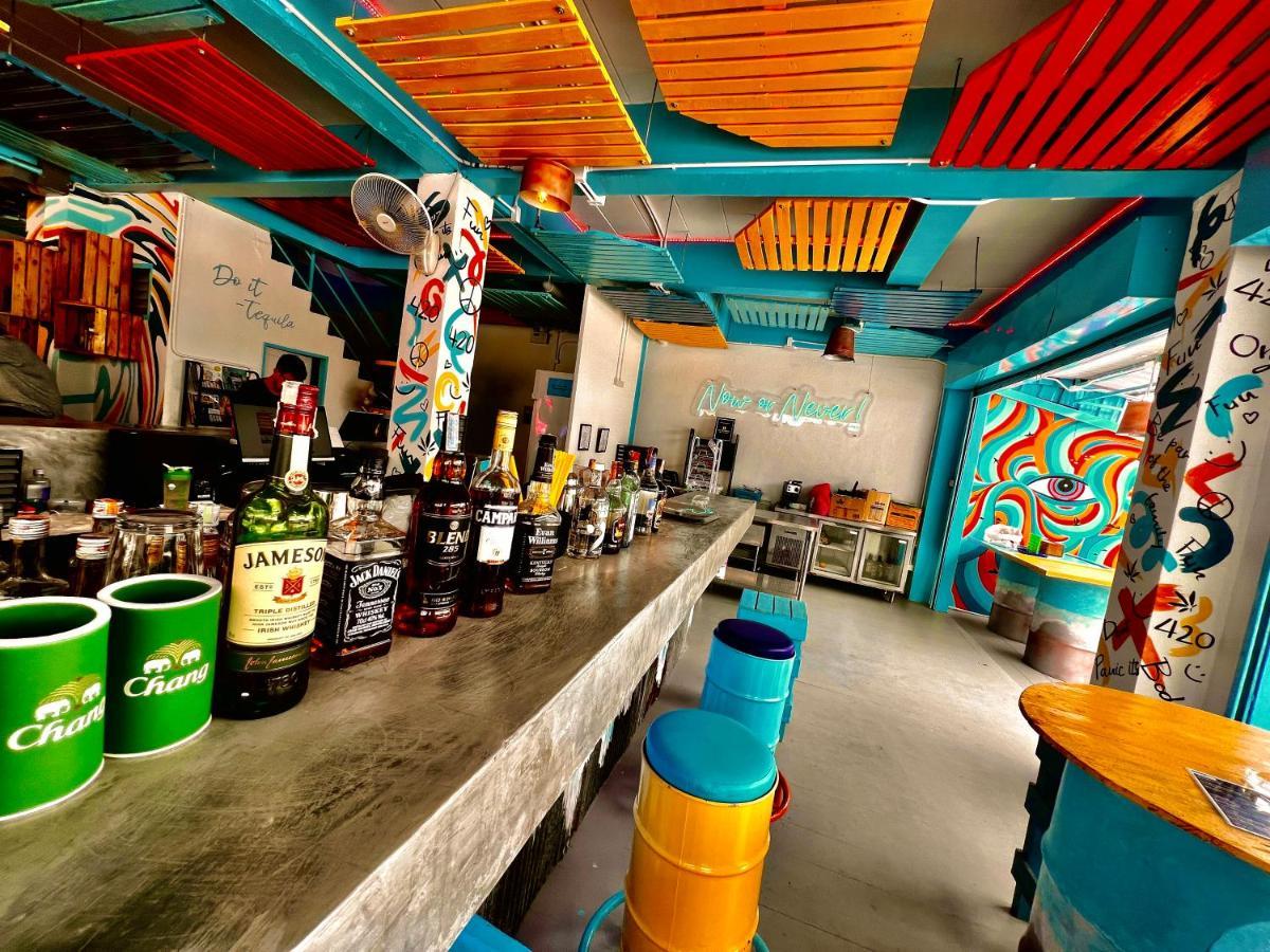 Ao Nang Bodega Krabi 호스텔 외부 사진