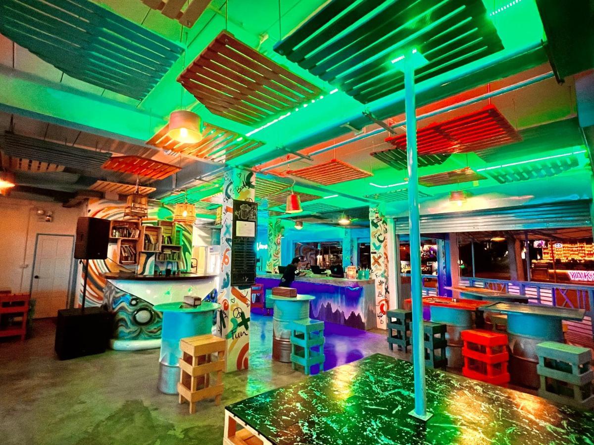 Ao Nang Bodega Krabi 호스텔 외부 사진